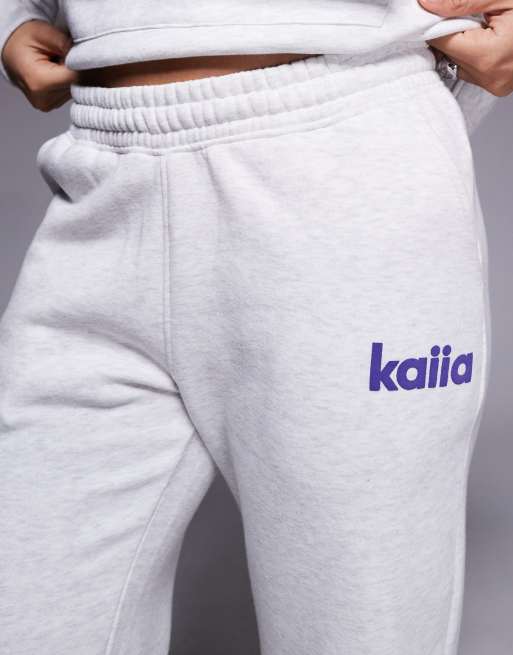 Kaiia – Grå mjukisbyxor i bomullsrikt tyg med vida ben och stjärnlogga, del av set, 4 av 5