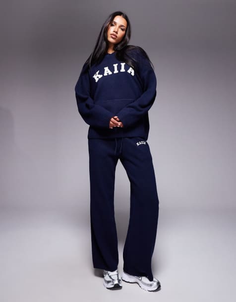 Kaiia – Granatowy dzianinowy zestaw z haftowanym logo: bluza z kapturem i spodnie z szerokimi nogawkami - view 1