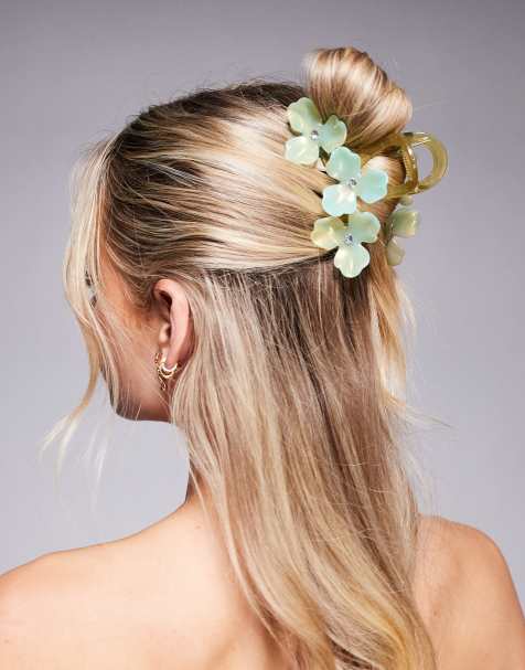 Kaiia - Grøn oversized hårklemme med blomsterdesign - view 1