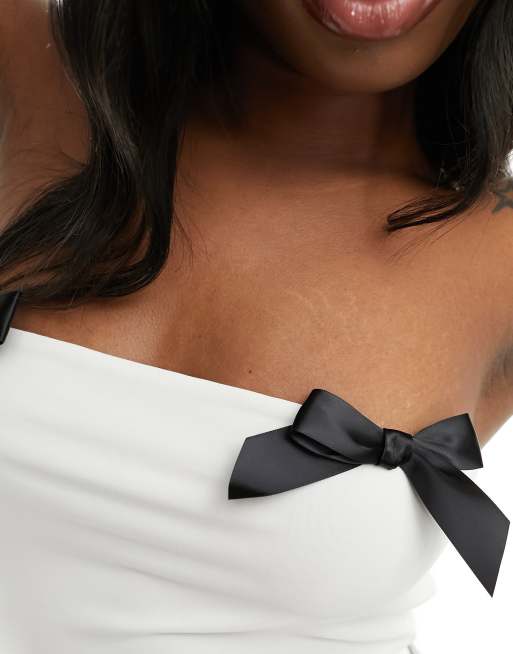 Kaiia - Hvid bandeau-top med kontrasterende sløjfedetalje - Kun hos ASOS  , 3 af 4