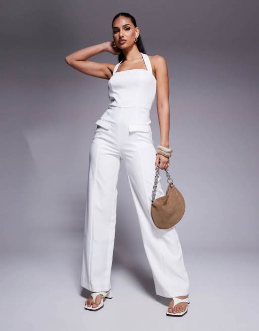 Kaiia - Hvidt jumpsuit med halterneck, firkantet hals, vide ben og lommedetaljer - Kun hos ASOS