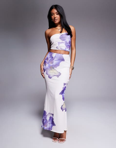 Kaiia - Hvidt/lyslilla tætsiddende sæt med bandeau-croptop og maxinederdel med blomstermønster i mesh - Kun hos ASOS - view 1