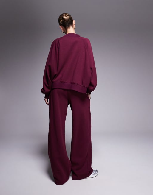 Kaiia - Joggers a fondo ampio bordeaux con logo ricamato in coordinato, 2 di 5