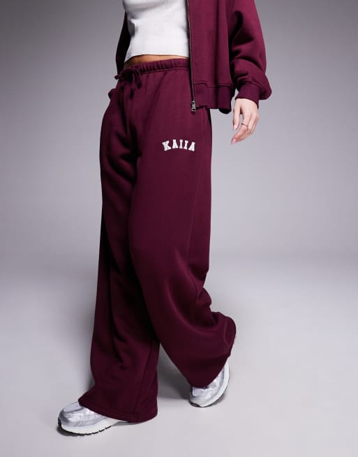 Kaiia - Joggers a fondo ampio bordeaux con logo ricamato in coordinato, 5 di 5