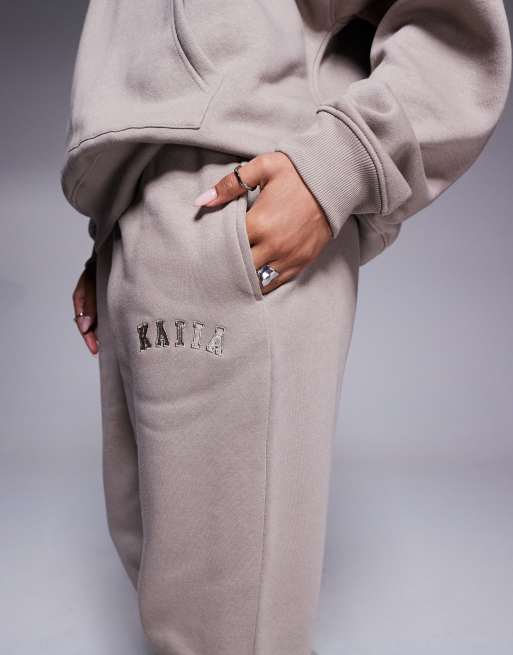 Kaiia - Joggers color talpa chiaro con polsino in coordinato, 3 di 5