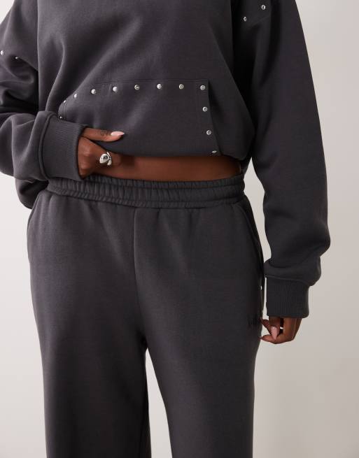 Kaiia joggers coordinati a gamba larga con borchie in misto cotone grigio scuro, 3 di 5