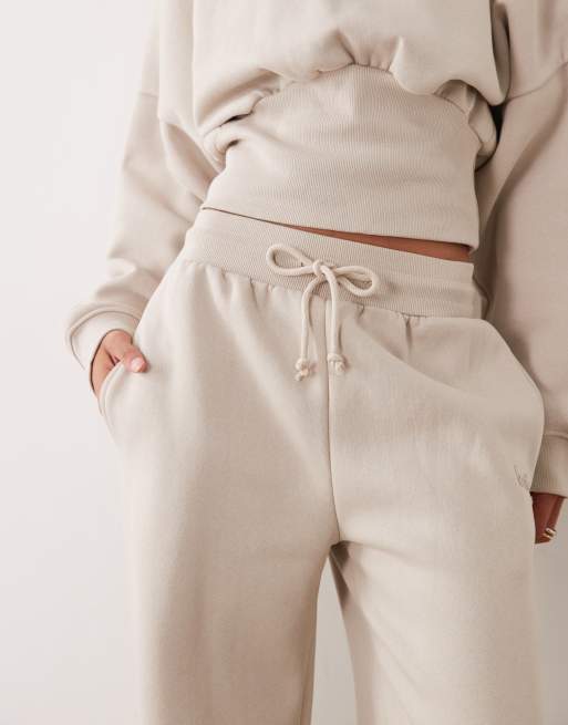 Kaiia joggers i bomuldsblanding med indsnøret talje og brede ben i beige, 5 af 5