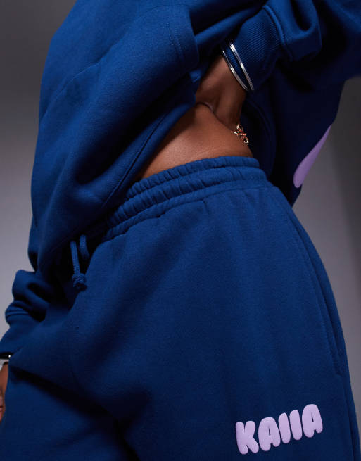 Kaiia - Joggers in misto cotone con fondo ampio color cobalto con logo in coordinato    , 3 di 5