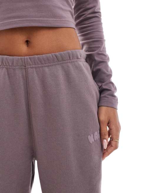 Kaiia - Joggers viola con fondo elasticizzato e logo stile fumetto in misto cotone in coordinato  , 4 di 5