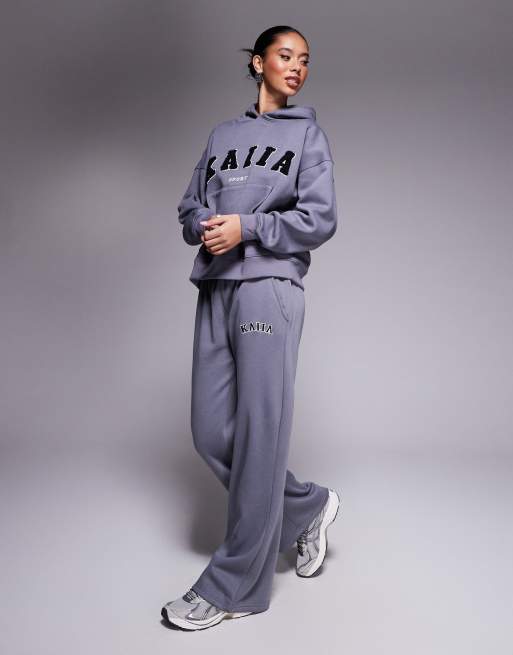 Kaiia - Joggingbroek met wijde pijpen en logo in grijs, deel van co-ord set