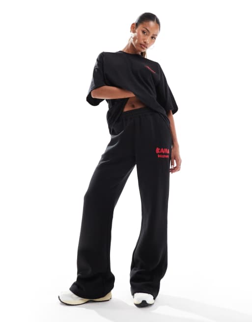 Kaiia - Joggingbroek met wijde pijpen in zwart, deel van co-ord set