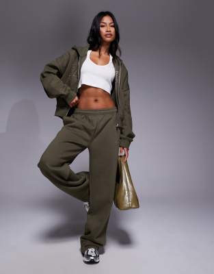 Kaiia - Jogginghose mit hohem Baumwollanteil in Khaki, weitem Bein und Logostickerei, Kombiteil-Grün