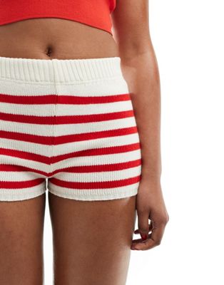 knitted shorts in cream and red stripe-White