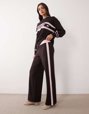 Kaiia Knitted Side Stripe Wide Leg Joggers Co-ord In Brown
