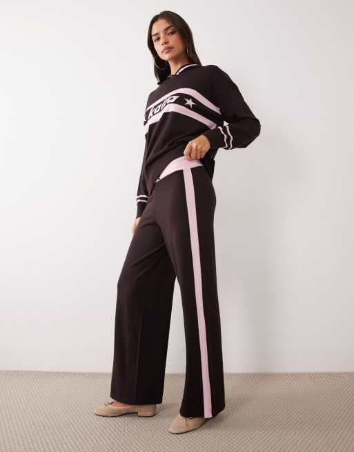 Kaiia knit logo stripe v-neck hoodie and wide leg sweatpants set in chocolate and pink, 2 of 3