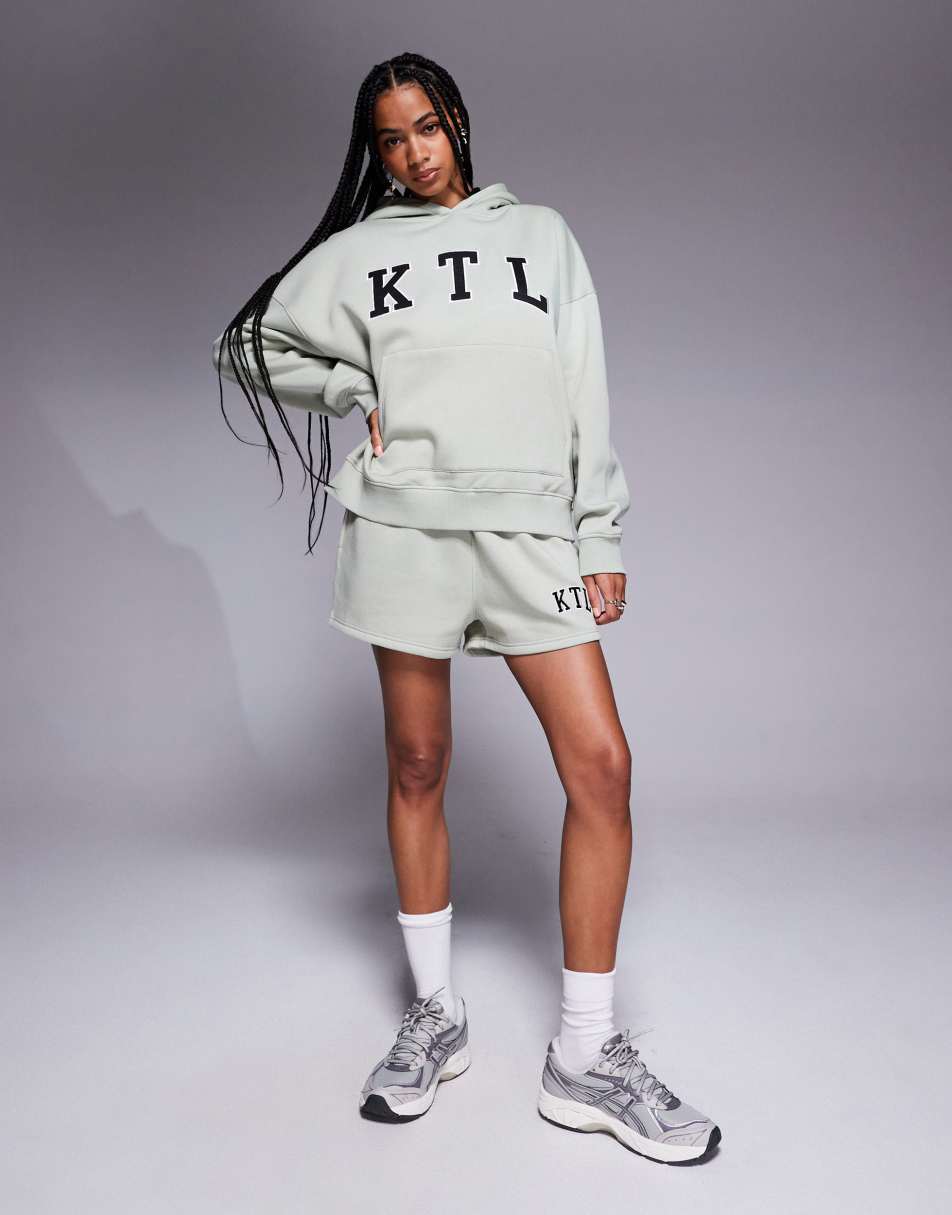 Kaiia - KTL - Oversize-Kapuzenpullover in Salbeigrün, Kombiteil