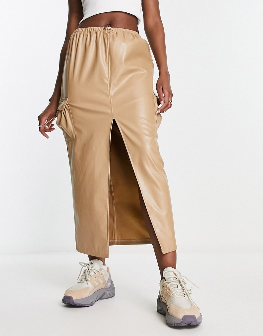 leather look cargo midi skirt in camel-Neutral