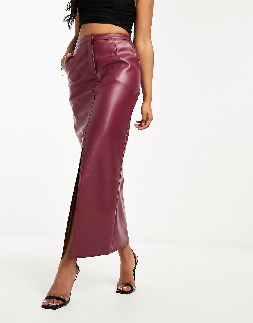 Kaiia Leather Look Maxi Skirt In Burgundy-red