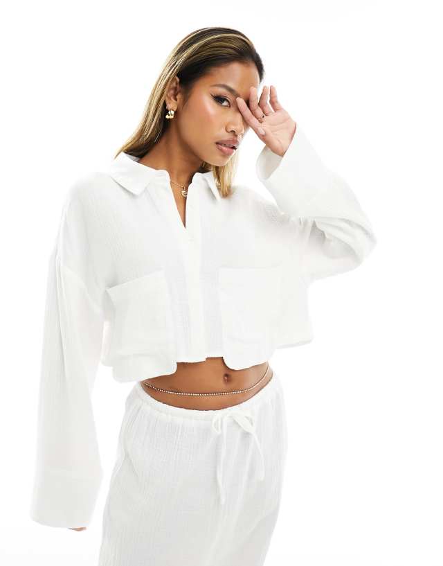 Kaiia linen cropped tie back oversized shirt in white - part of a