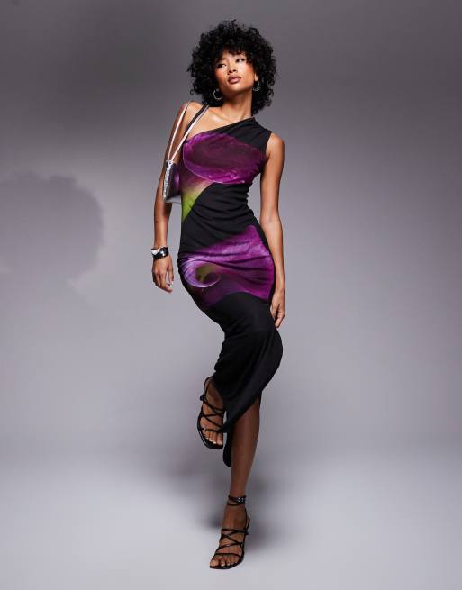 Kaiia – Maxikleid in Schwarz und Lila mit Lilienprint und verdrehtem Design an der Schulter