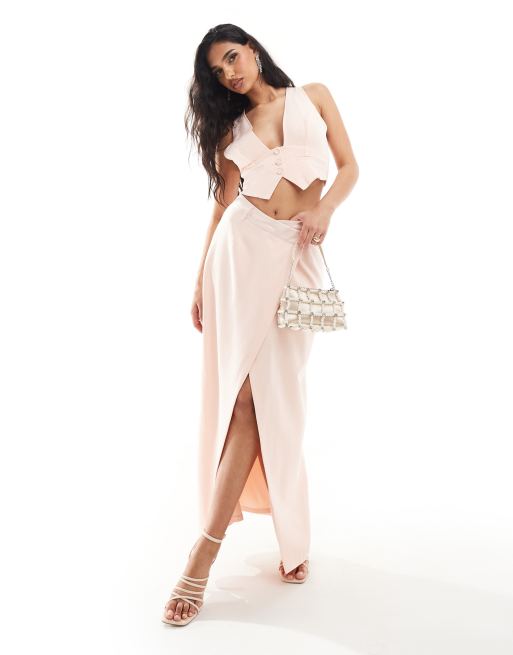 Kaiia - Maxirok met taille met overslag en split aan voorkant in babyroze, deel van co-ord set
