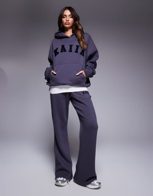 Kaiia - Mix en match - Oversized hoodie, joggingbroek met boorden, joggingbroek met wijde pijpen en shorts in donkergrijs