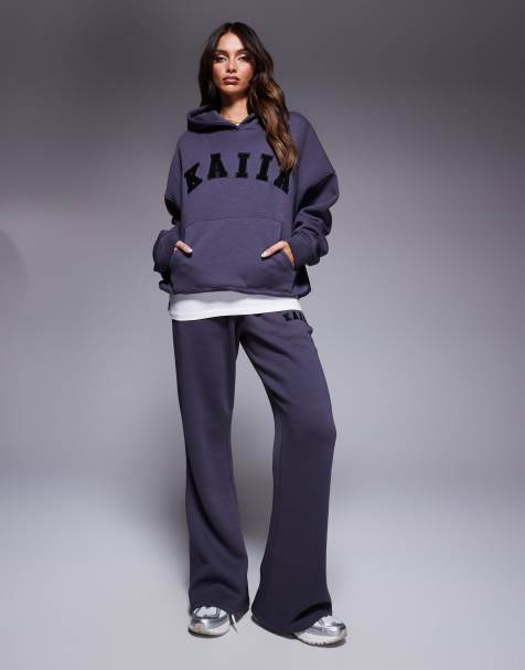 Kaiia - Mix og match - Mørkegråt sæt med shorts og joggingbukser med vide ben samt joggingbukser med tætsiddende benkant og oversized hættetrøje - view 1
