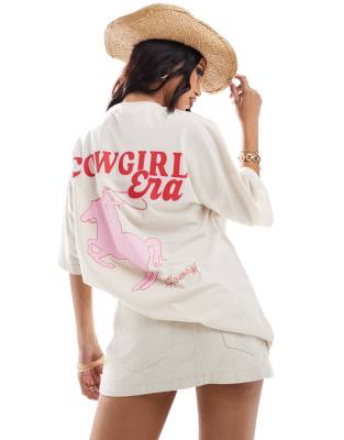 Kaiia - Oversize-T-Shirt in Creme mit „Cowgirl Era"-Logoprint hinten-Weiß