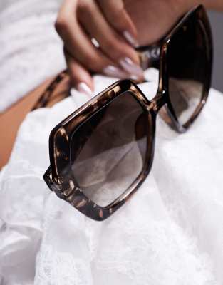 Shop Kaiia Oversized Chunky Square Sunglasses