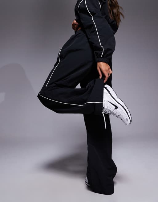 Kaiia - Pantalon de jogging ample d'ensemble en tissu coupe-vent avec bande latérale contrastante - Noir, 2 de 5
