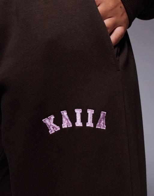 Kaiia - Pantalon de jogging d'ensemble ample à broderie logo - Chocolat et rose, 3 de 5