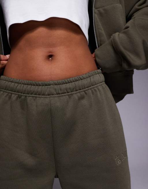 Kaiia - Pantalon de jogging d'ensemble ample en coton majoritaire avec broderie logo - Kaki  , 4 de 5
