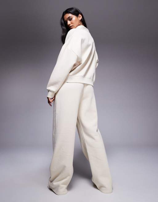 Kaiia - Pantalon de jogging d'ensemble large en coton mélangé avec détail boutons et logo brodé - Beige  , 4 de 5