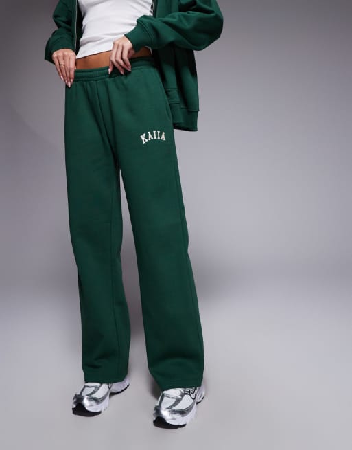 Kaiia - Pantalon de jogging d'ensemble large riche en coton avec logo brodé - Vert forêt, 4 de 5