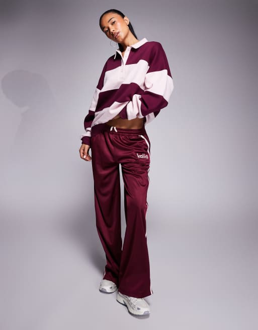 Kaiia - Pantalon de jogging large d'ensemble en maille à logo brodé et bande latérale - Bordeaux et rose, 2 de 5