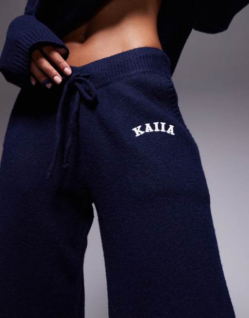 Kaiia - Pantalon d'ensemble ample en maille avec broderie logo - Bleu marine, 3 de 5