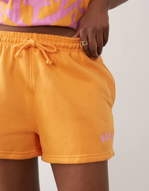 Kaiia - Pantaloncini della tuta in misto cotone con logo ricamato arancione e rosa in coordinato , 3 di 5