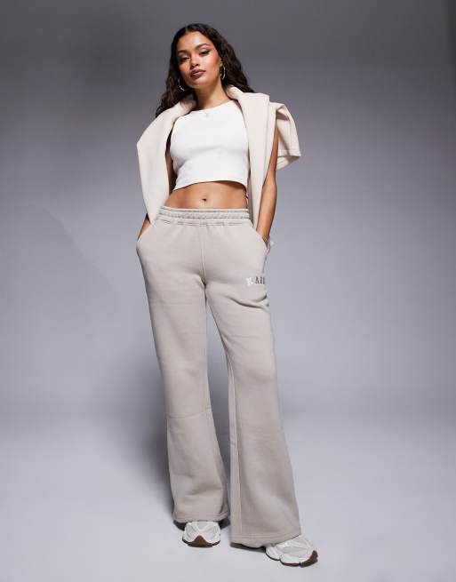 Kaiia Petite - Joggingbroek met wijde pijpen in stone