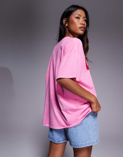 Kaiia - Pink oversized T-shirt med kontrasterende grafik i bomuld - Kun hos ASOS, 3 af 4