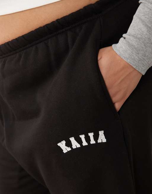 Kaiia Plus cotton blend embroidered logo cuffed trackies in black (part of a set), 4 of 5