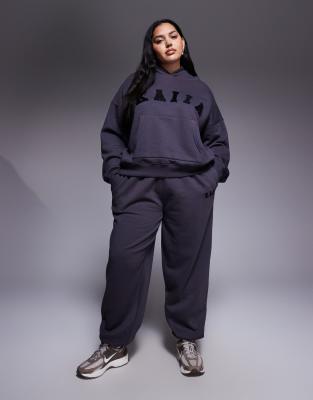 Kaiia Plus - Jogginghose aus Baumwollmix in Dunkelgrau mit Bündchen und Logo-Stickerei, Kombiteil