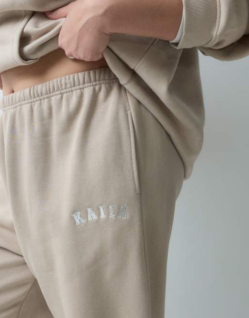Kaiia Plus – Jogginghose aus Baumwollmix in Steinbeige mit Bündchen, 3 von 5