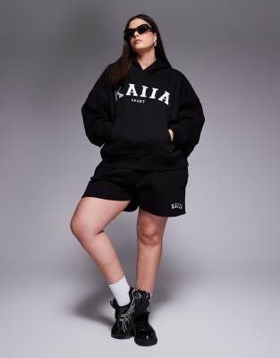 Kaiia Plus - Sweat-Shorts in Schwarz mit Logo-Stickerei, Kombiteil
