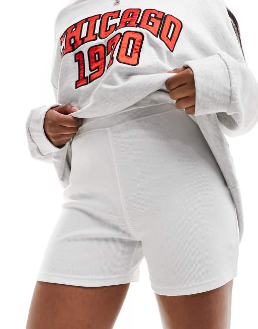 Kaiia ribbed legging shorts in white