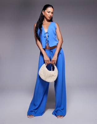 Kaiia Sleeveless Vest Top