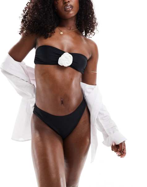 Kaiia - Sort bandeau-bikinitop med kontrasterende corsage-detalje - Del af sæt - view 1