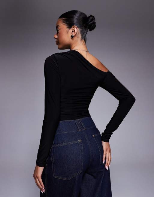 Kaiia - Sort tætsiddende offshoulder-top med lange ærmer i dobbeltlag - Kun hos ASOS  , 3 af 4