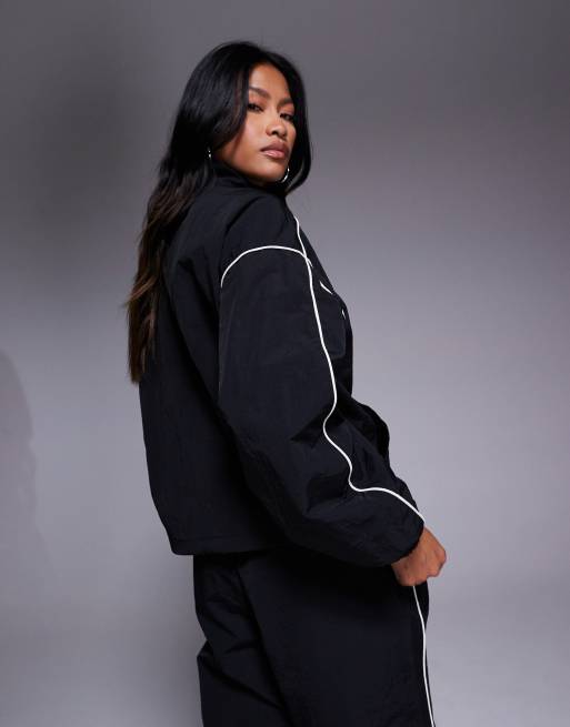 Kaiia sport contrast trim zip through windbreaker jacket co-ord in black, 2 of 4