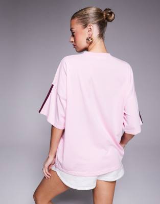 Kaiia Sport Oversized Crew Neck Espana T-shirt