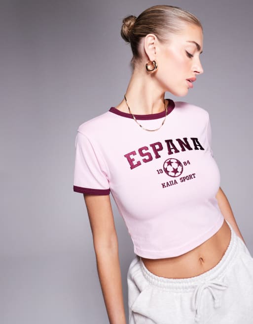 Kaiia - Sport - Pink/bordeaux baby-T-shirt med 'Espana'-broderi og kontrasterende kanter